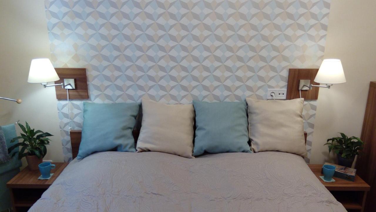 Diána Apartmanház Keszthely Esterno foto