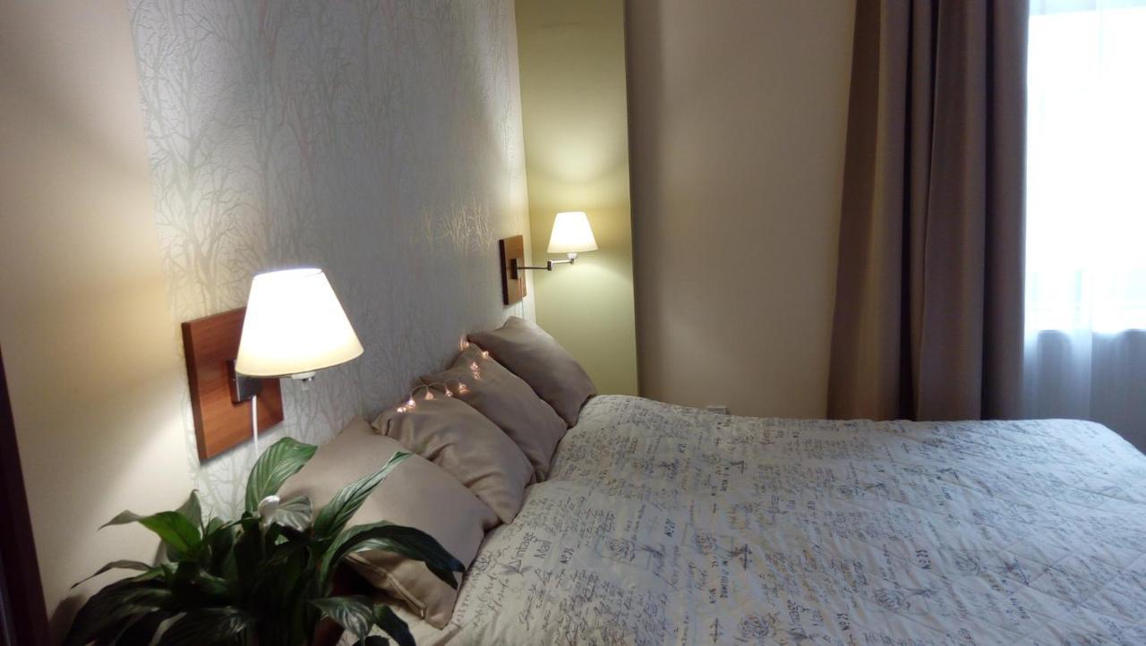 Diána Apartmanház Keszthely Esterno foto