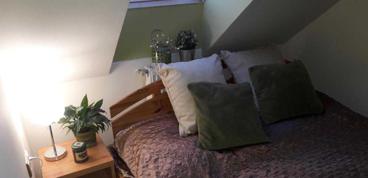 Diána Apartmanház Keszthely Esterno foto